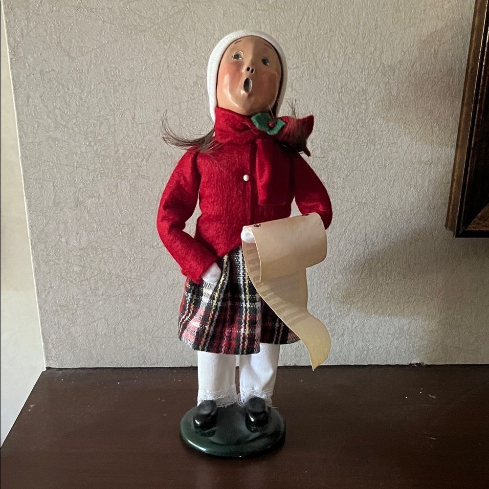 Byers' Choice Girl with Sheet Music Caroler 1993